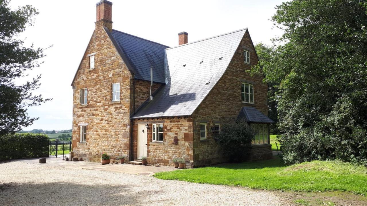 Cockley Hill Farm Bed & Breakfast Brackley  Dış mekan fotoğraf