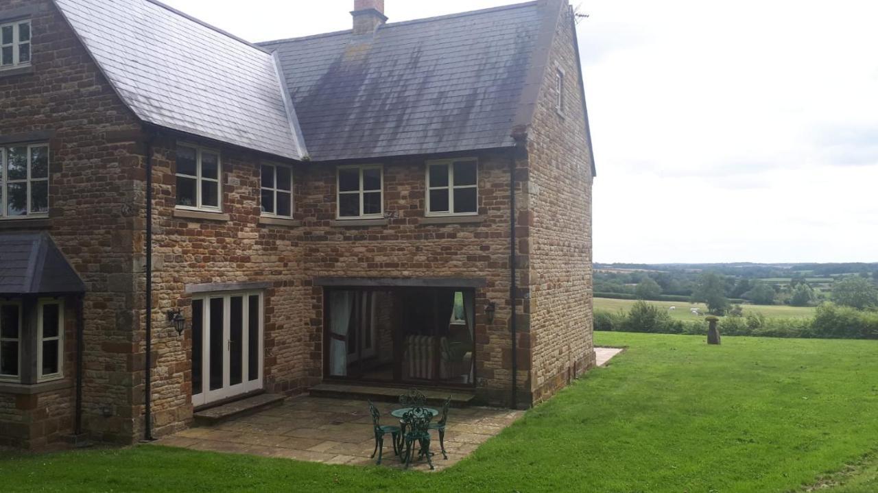 Cockley Hill Farm Bed & Breakfast Brackley  Dış mekan fotoğraf